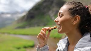 Smart Eating on the Go: How Travelers Can Stay Healthy with Better Nutrition