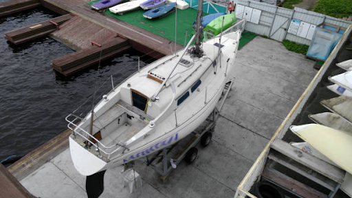The Importance of Timely Boat Lift Repairs for Safety