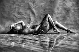 How Professional Photographers Capture Your Confidence During Boudoir Shoots In New Jersey