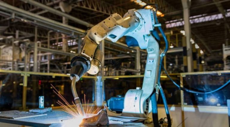 Exploring the Best Manufacturing Websites Design: What Sets Them Apart
