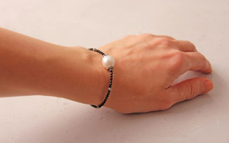 The Evolution of Bracelet Design: From Classic to Contemporary
