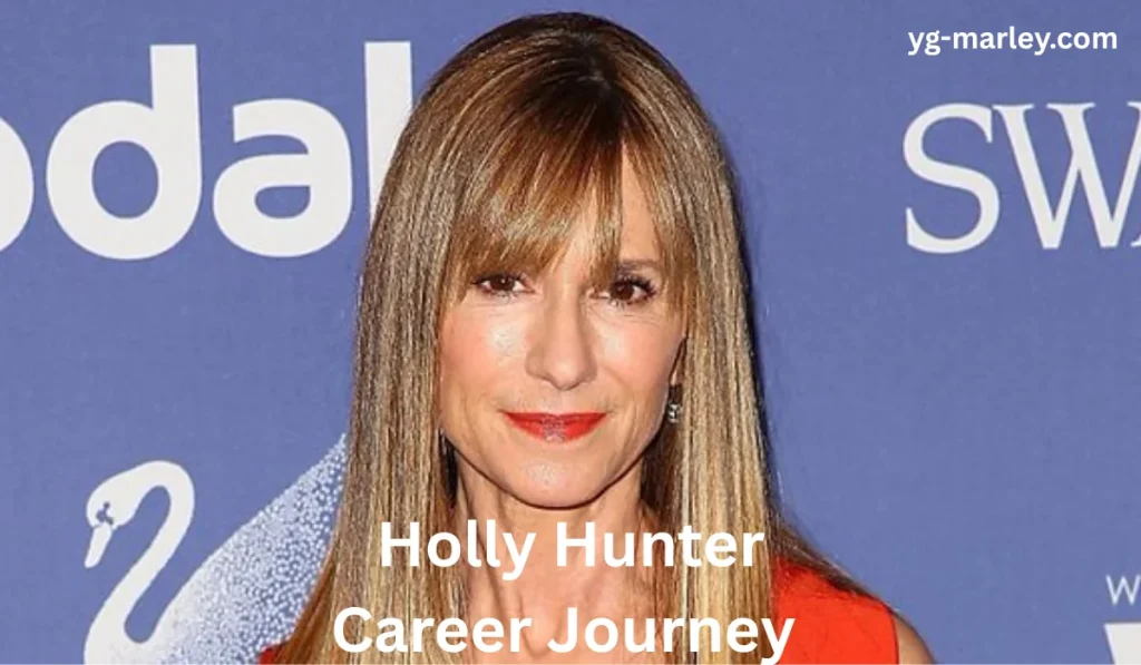 Holly Hunter Height