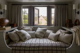 Preparing a Guest Room for Summer Visitors Without Starting a Full Renovation